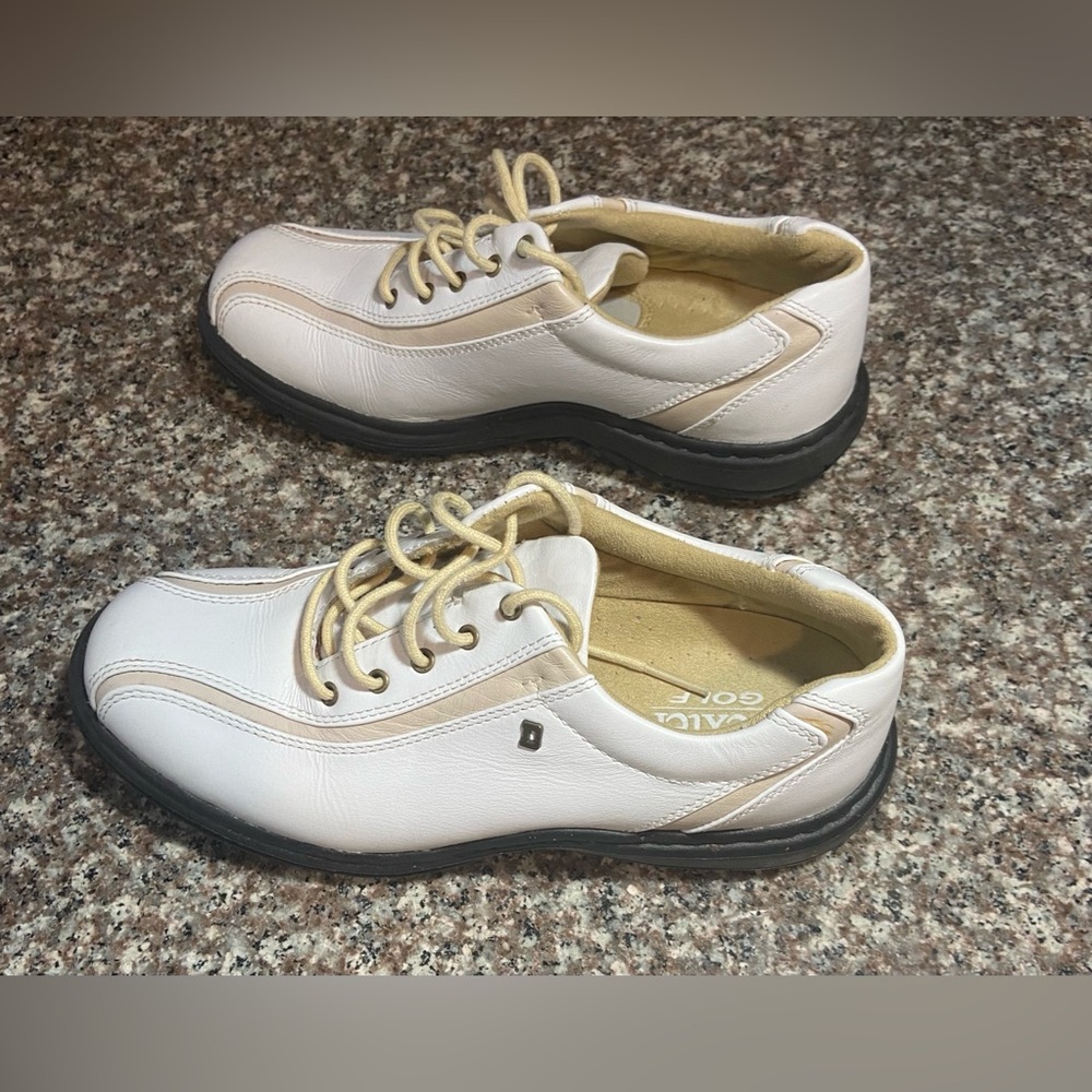 Classic ⛳️Dexter golf shoes. Size 6m. White and cream. - Picture 10 of 11